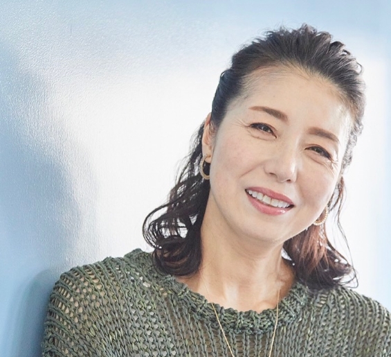 高橋ひとみ